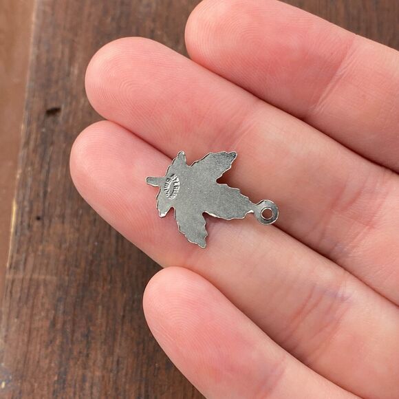 Vintage 925 Sterling Silver BMCo Maple Tree Leaf Nature Pendant Bracelet Charm - Picture 2 of 3